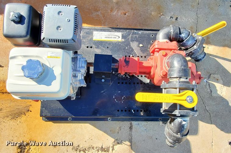 image for item FY9768 5,500 gallon storage tank