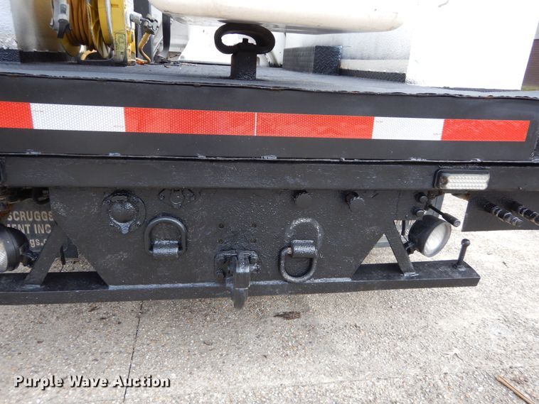 image for item GB9886 2008 Sterling 5500  bucket truck