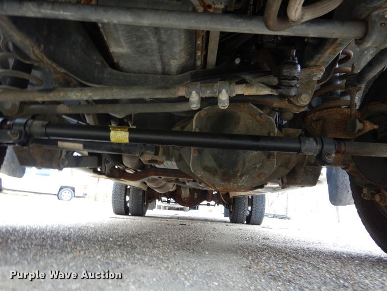 image for item GB9886 2008 Sterling 5500  bucket truck