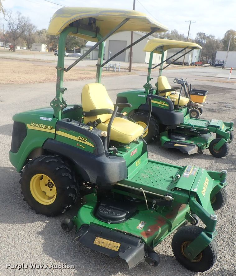 image for item GN9195 John Deere 997 ZTrak  ZTR lawn mower