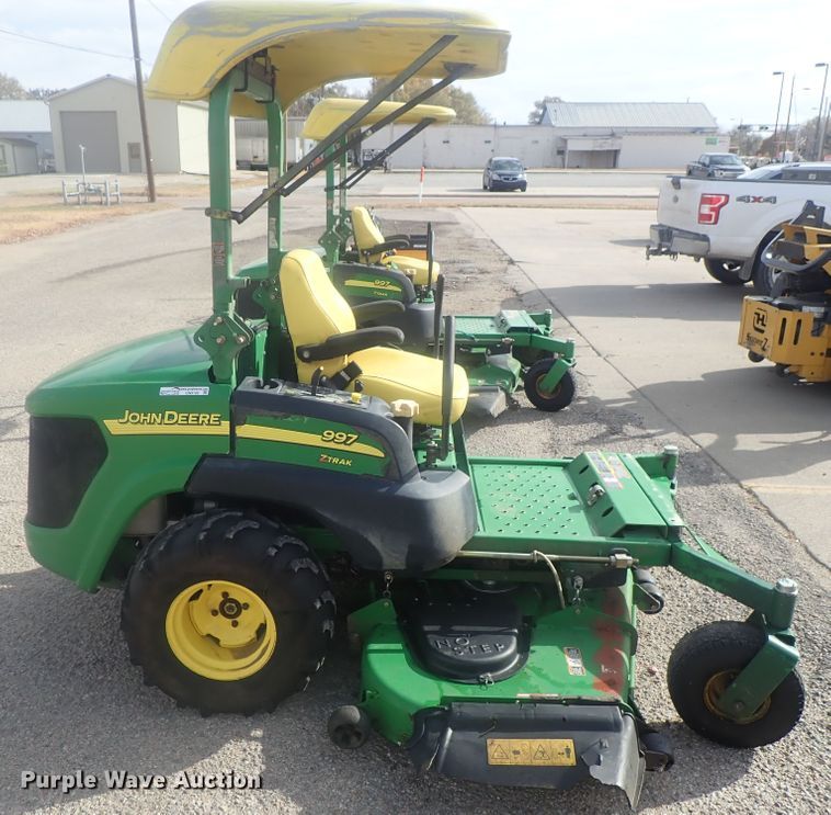 image for item GN9195 John Deere 997 ZTrak  ZTR lawn mower