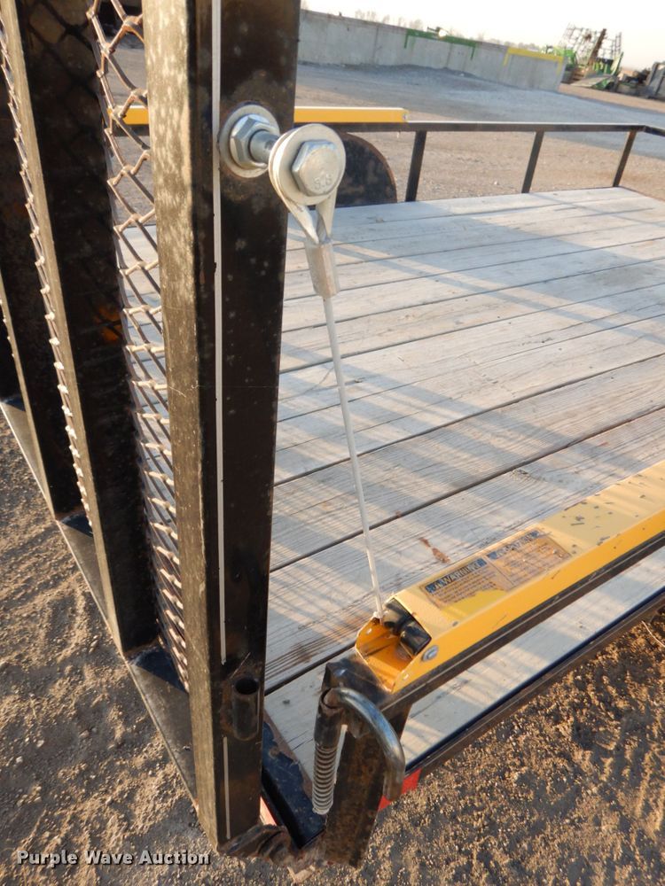 image for item GQ9872 2017 H&H 7X12 utility trailer