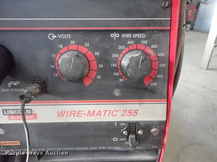 image for item GX9712 Lincoln Wirematic 255 wire feed welder