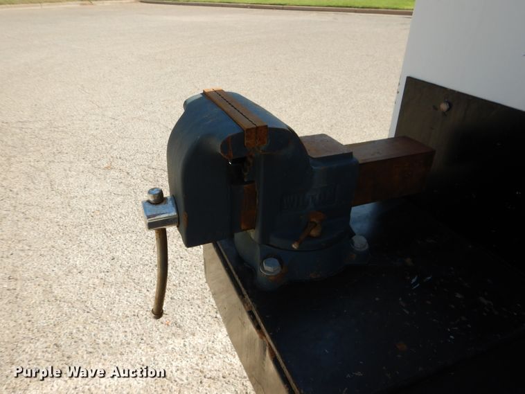 image for item HC9134 2013 Ford F450 Super Duty  utility truck with crane