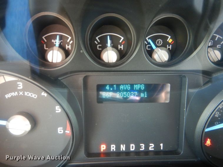 image for item HC9134 2013 Ford F450 Super Duty  utility truck with crane