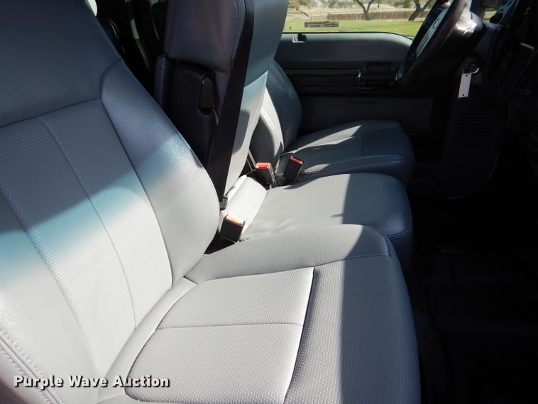 image for item HC9134 2013 Ford F450 Super Duty  utility truck with crane