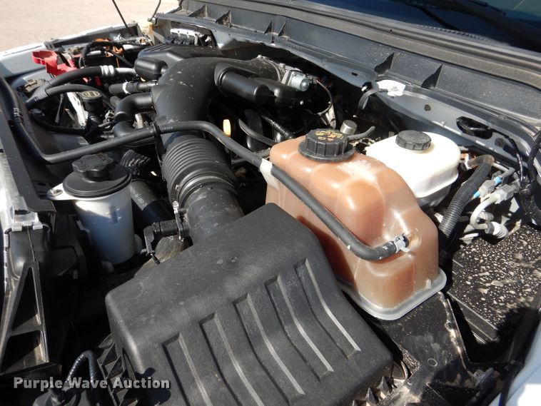 image for item HC9134 2013 Ford F450 Super Duty  utility truck with crane