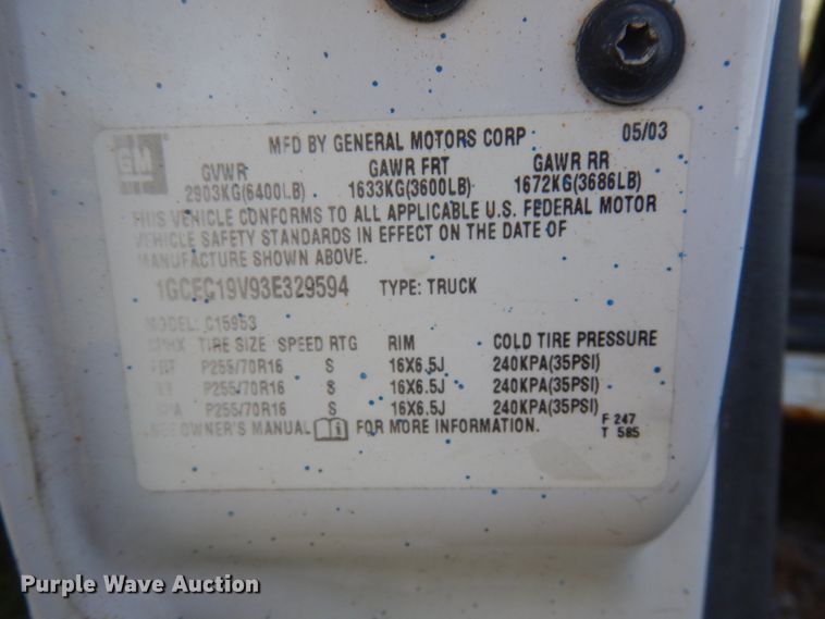 image for item HD9031 2003 Chevrolet Silverado 1500  Ext. Cab pickup truck