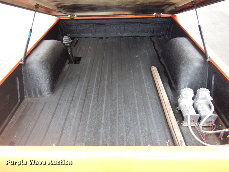 image for item HD9152 1995 GMC Sonoma  Ext. Cab pickup truck