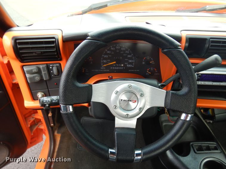 image for item HD9152 1995 GMC Sonoma  Ext. Cab pickup truck