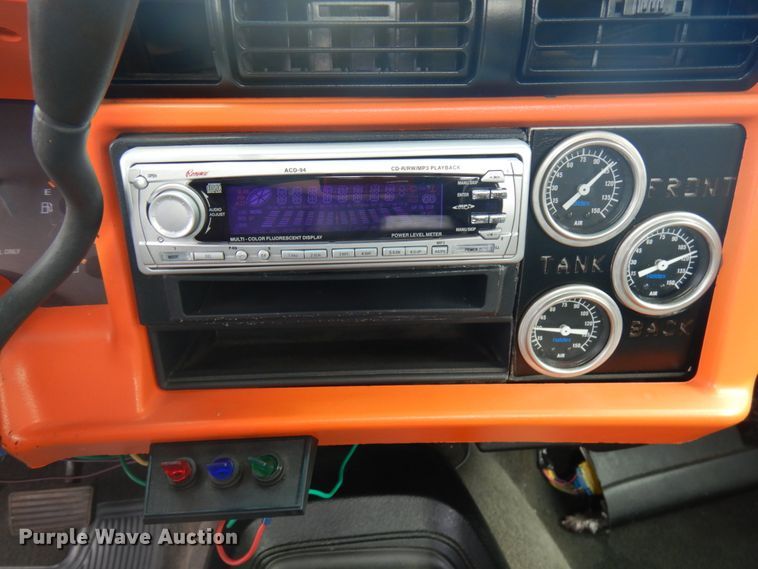 image for item HD9152 1995 GMC Sonoma  Ext. Cab pickup truck