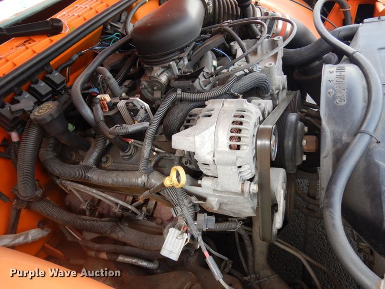 image for item HD9152 1995 GMC Sonoma  Ext. Cab pickup truck