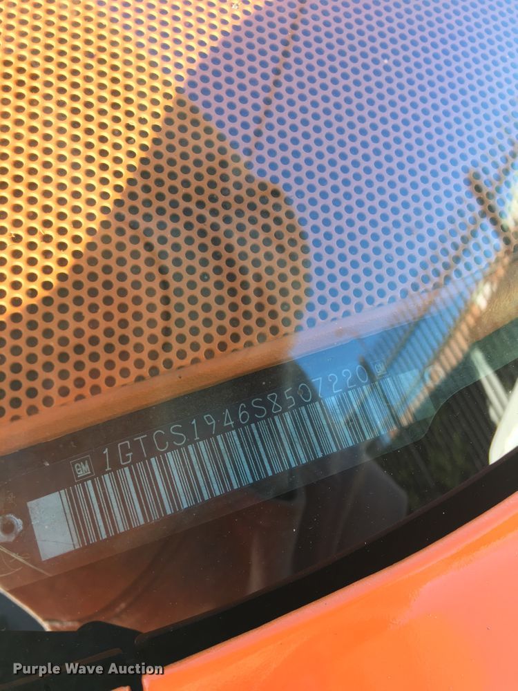 image for item HD9152 1995 GMC Sonoma  Ext. Cab pickup truck