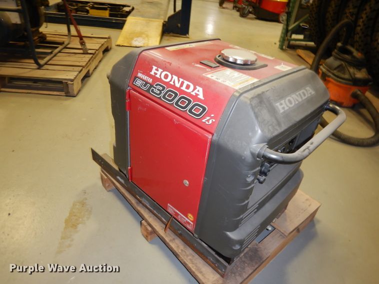 image for item HE9292 Honda EU3000 generator