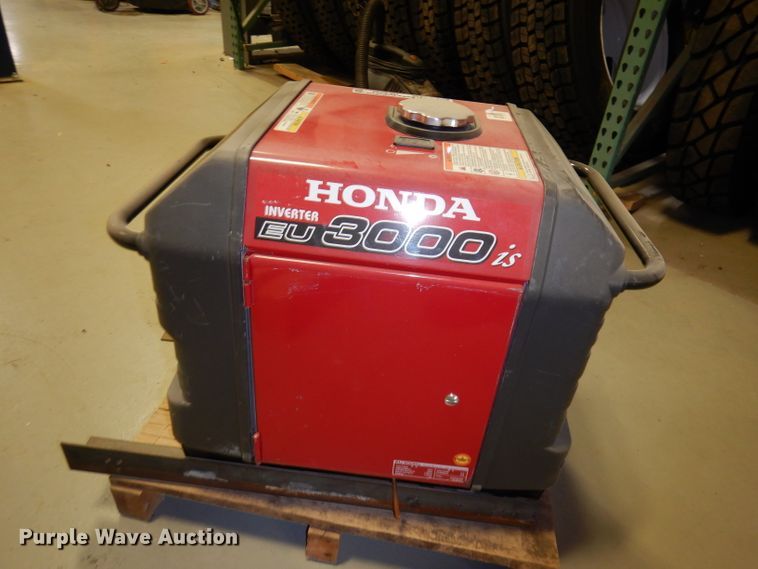 image for item HE9292 Honda EU3000 generator