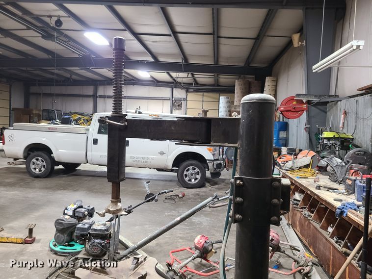 image for item HE9899 JBC tire machine