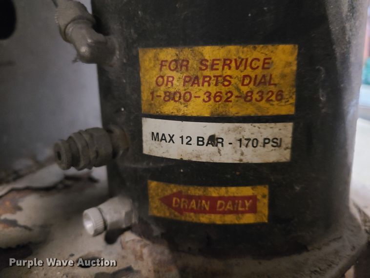 image for item HE9899 JBC tire machine