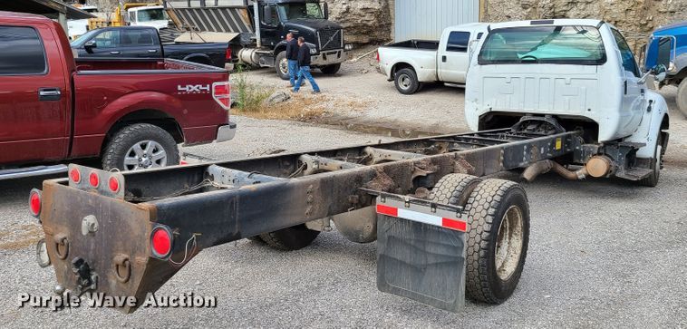 image for item HE9948 2008 Ford F650 Super Duty  truck cab and chassis