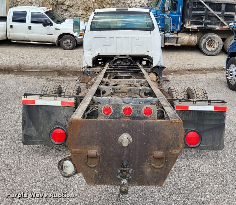 image for item HE9948 2008 Ford F650 Super Duty  truck cab and chassis