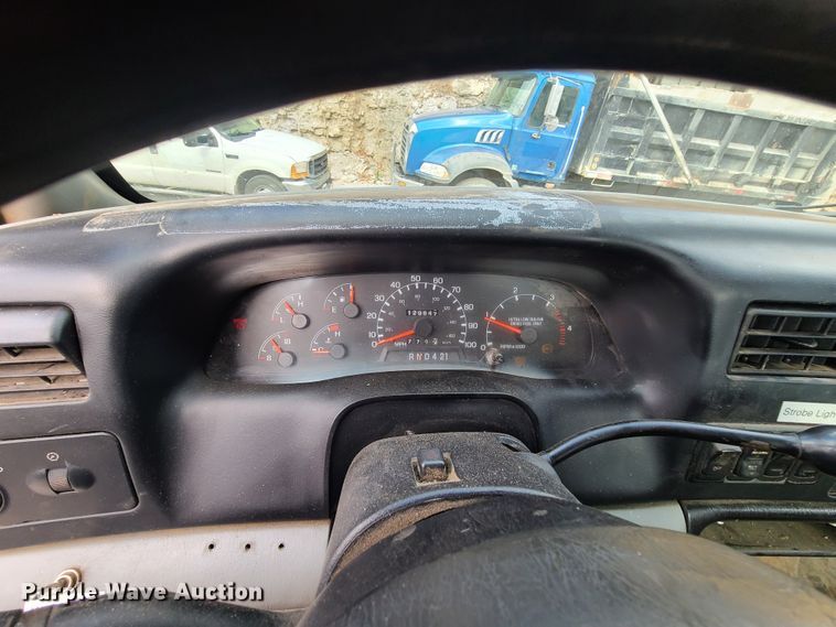 image for item HE9948 2008 Ford F650 Super Duty  truck cab and chassis