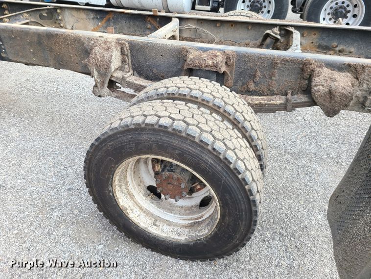 image for item HE9948 2008 Ford F650 Super Duty  truck cab and chassis