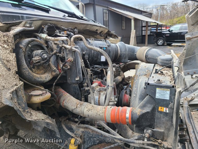 image for item HE9948 2008 Ford F650 Super Duty  truck cab and chassis