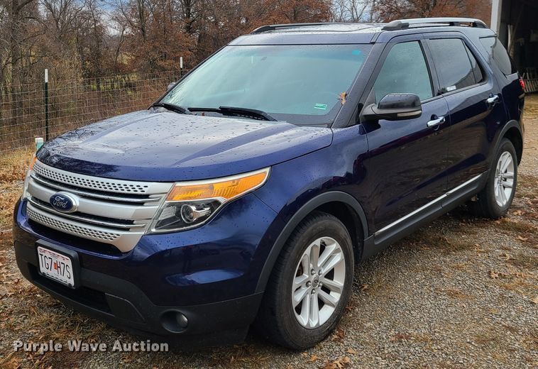 image for item HE9983 2011 Ford Explorer XLT  SUV