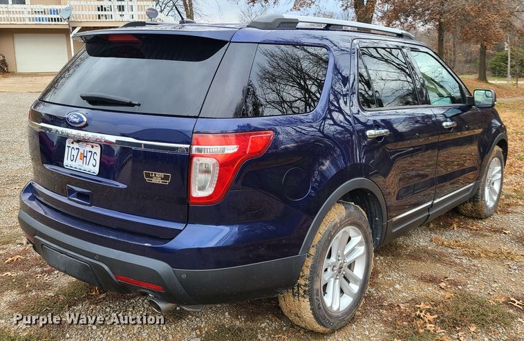 image for item HE9983 2011 Ford Explorer XLT  SUV