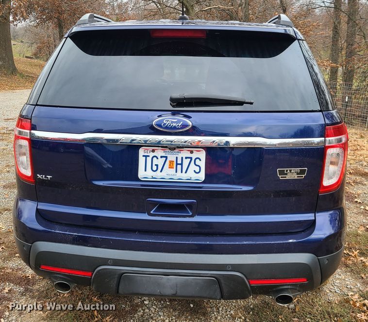 image for item HE9983 2011 Ford Explorer XLT  SUV