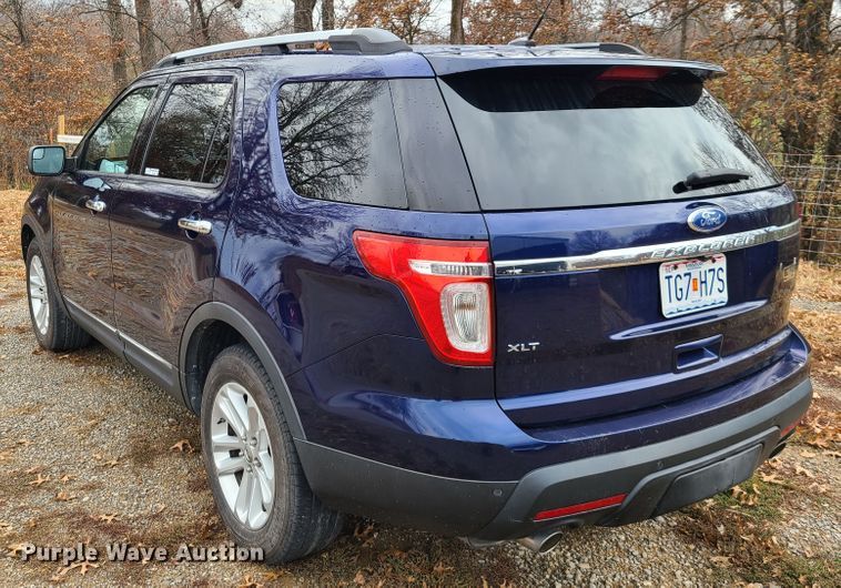 image for item HE9983 2011 Ford Explorer XLT  SUV