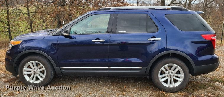 image for item HE9983 2011 Ford Explorer XLT  SUV