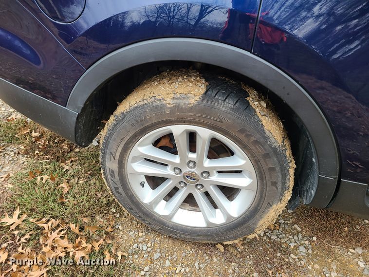 image for item HE9983 2011 Ford Explorer XLT  SUV