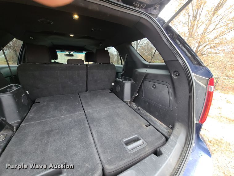 image for item HE9983 2011 Ford Explorer XLT  SUV