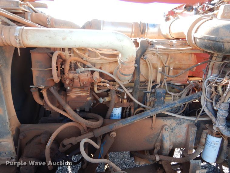 image for item HI9010 2000 Peterbilt 379  semi truck