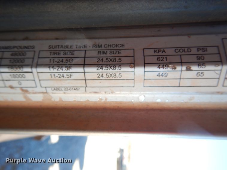 image for item HI9010 2000 Peterbilt 379  semi truck