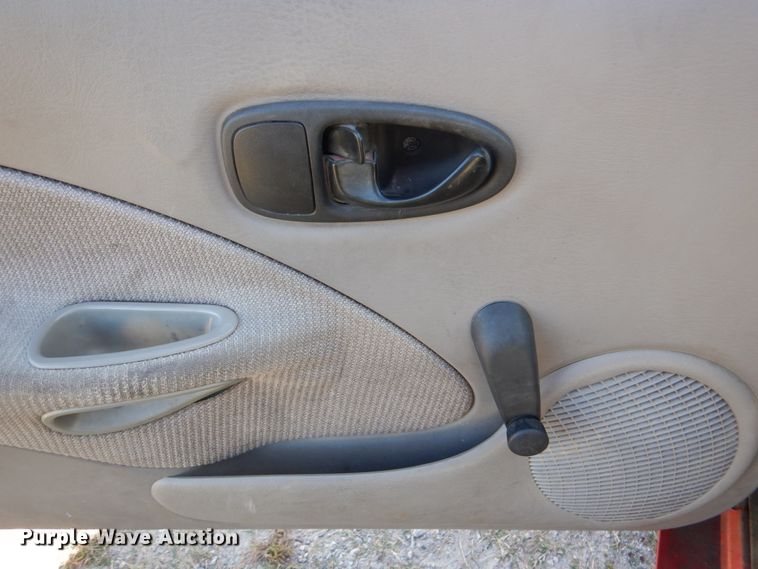 image for item HK9525 1999 Saturn SC SC1