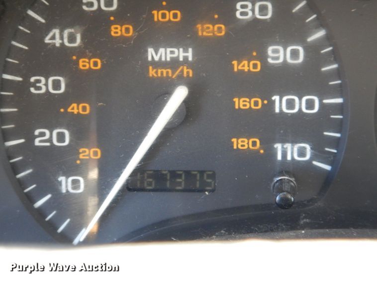 image for item HK9525 1999 Saturn SC SC1