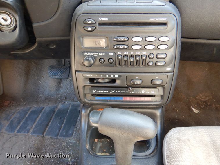 image for item HK9525 1999 Saturn SC SC1