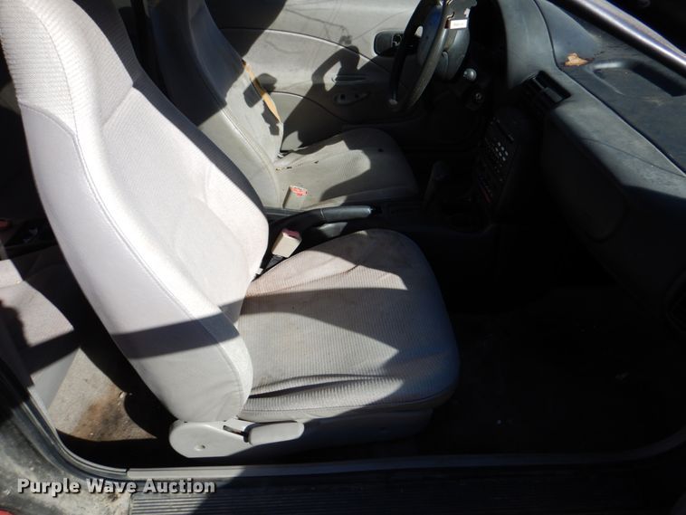 image for item HK9525 1999 Saturn SC SC1