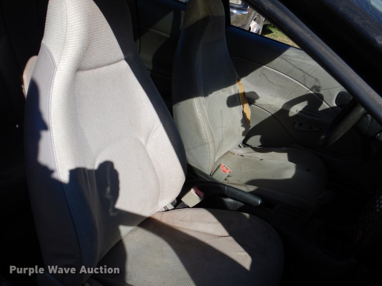 image for item HK9525 1999 Saturn SC SC1