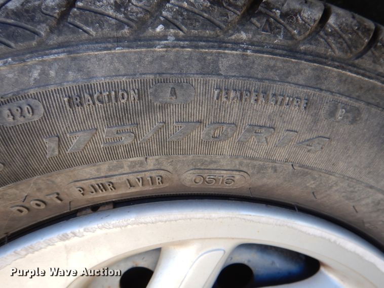 image for item HK9525 1999 Saturn SC SC1