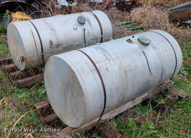 image for item HM9297 (2) aluminum fuel tanks