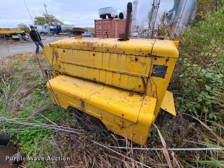 image for item HM9298 Ingersoll Rand GR105 air compressor