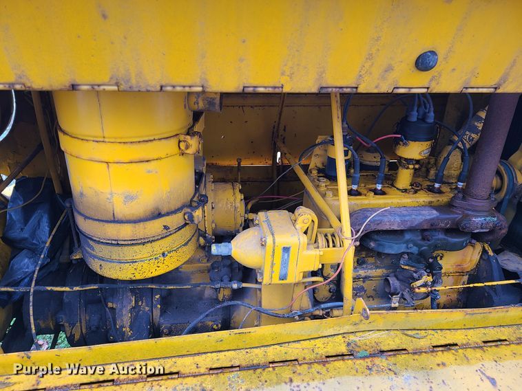 image for item HM9298 Ingersoll Rand GR105 air compressor