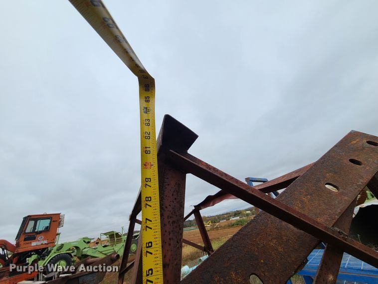 image for item HM9301 (2) fuel tanks