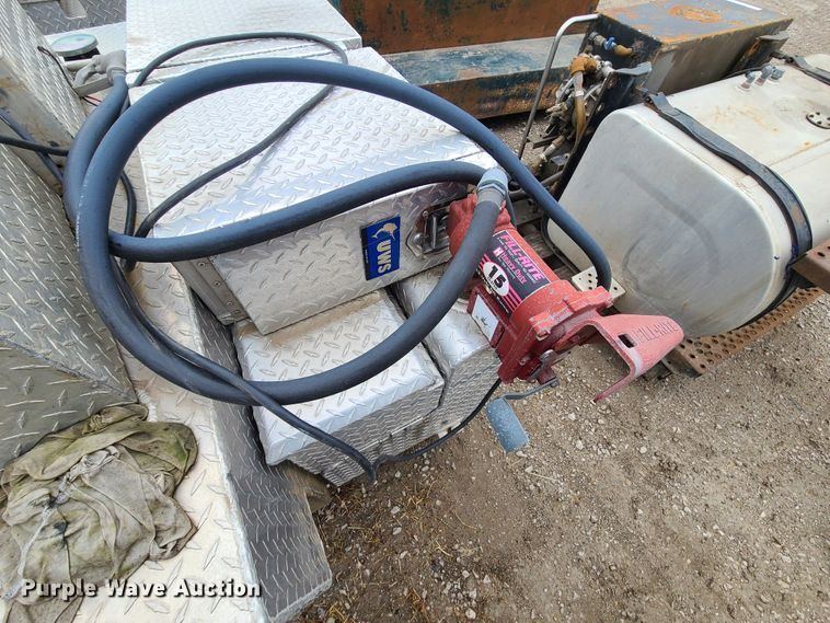 image for item HM9307 (3) aluminum auxiliary fuel tanks/toolboxes