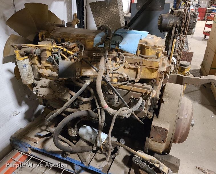 image for item HM9316 Caterpillar 3126 six cylinder diesel engine