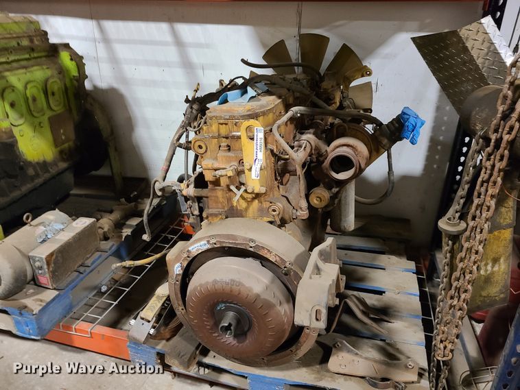 image for item HM9316 Caterpillar 3126 six cylinder diesel engine
