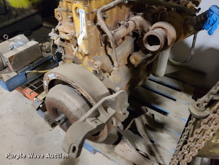 image for item HM9316 Caterpillar 3126 six cylinder diesel engine