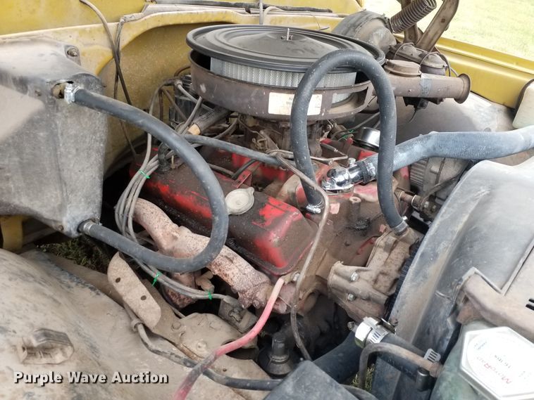 image for item HN9282 1972 Chevrolet Custom Deluxe 20  pickup truck